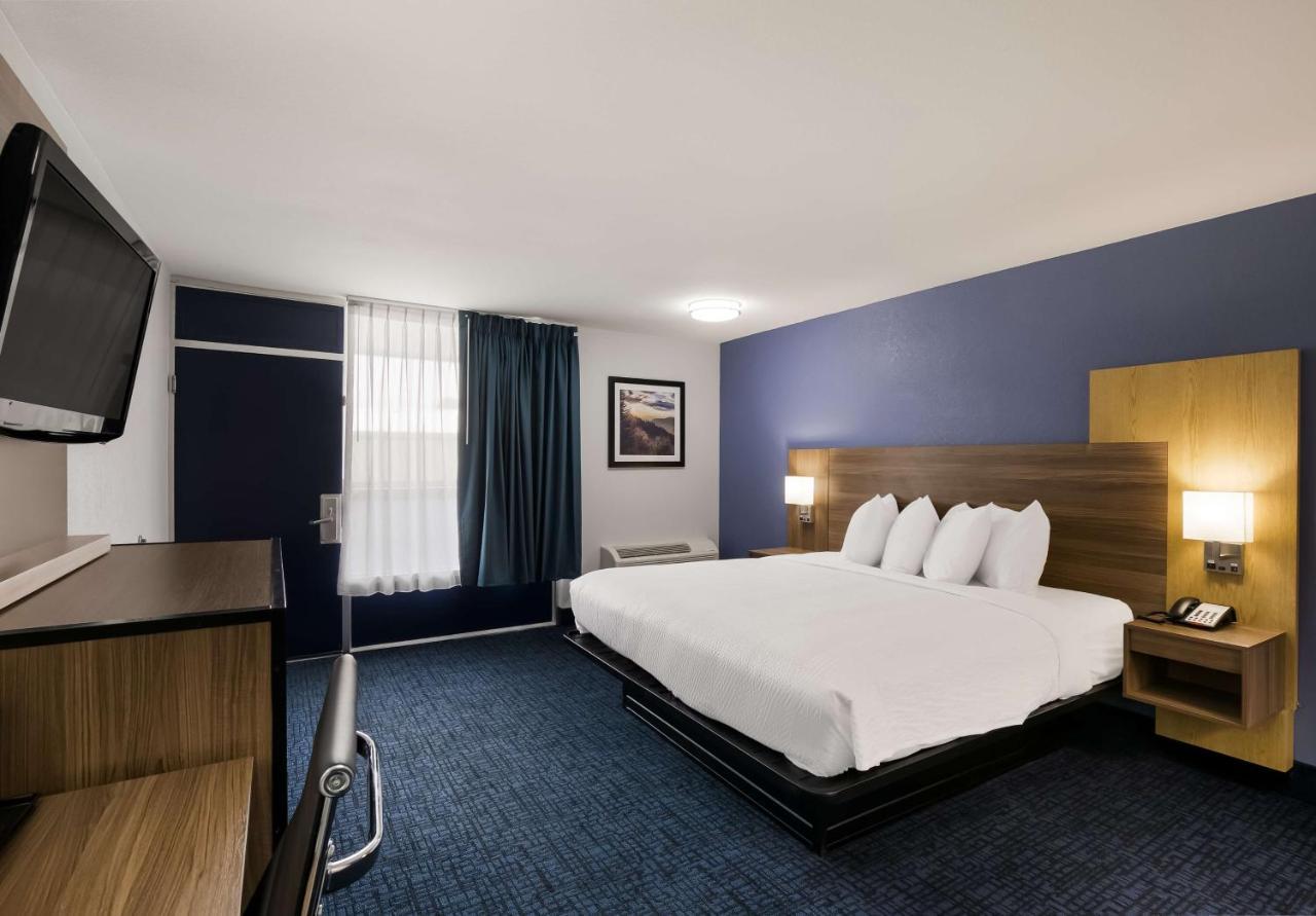 Surestay Plus By Best Western Pigeon Forge Exterior photo